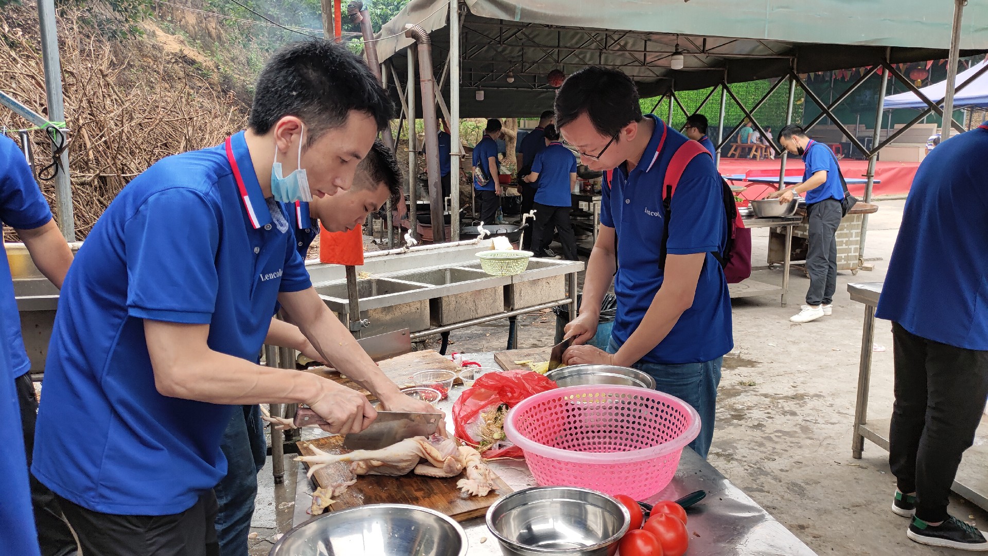松湖騎行，穿樹飛花；農(nóng)家休閑，擁抱自然