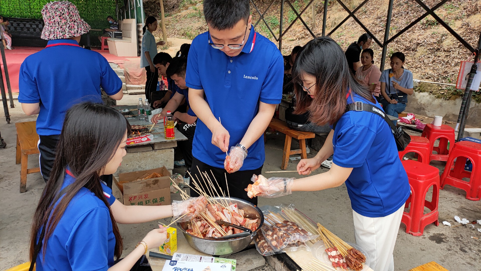 松湖騎行，穿樹飛花；農(nóng)家休閑，擁抱自然