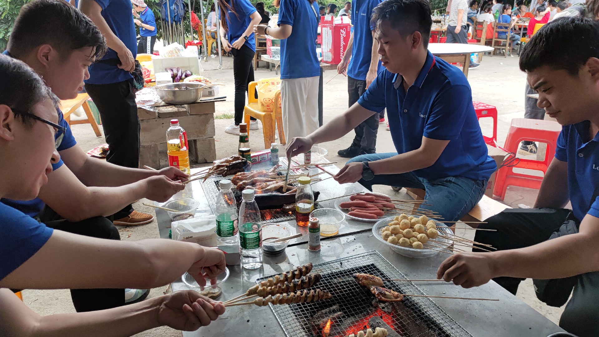 松湖騎行，穿樹飛花；農(nóng)家休閑，擁抱自然